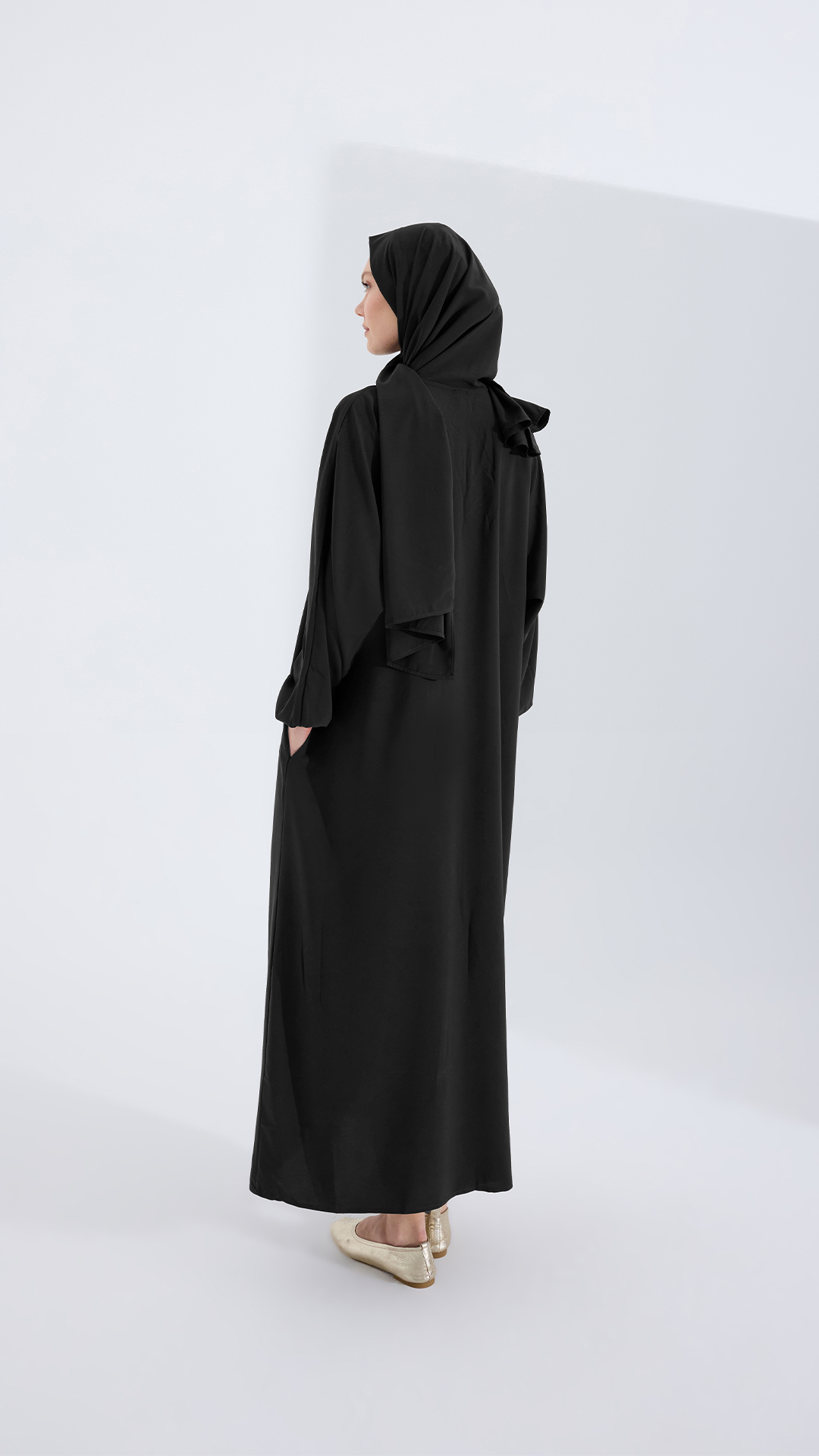 Medine ipeği sade SİYAH abaya