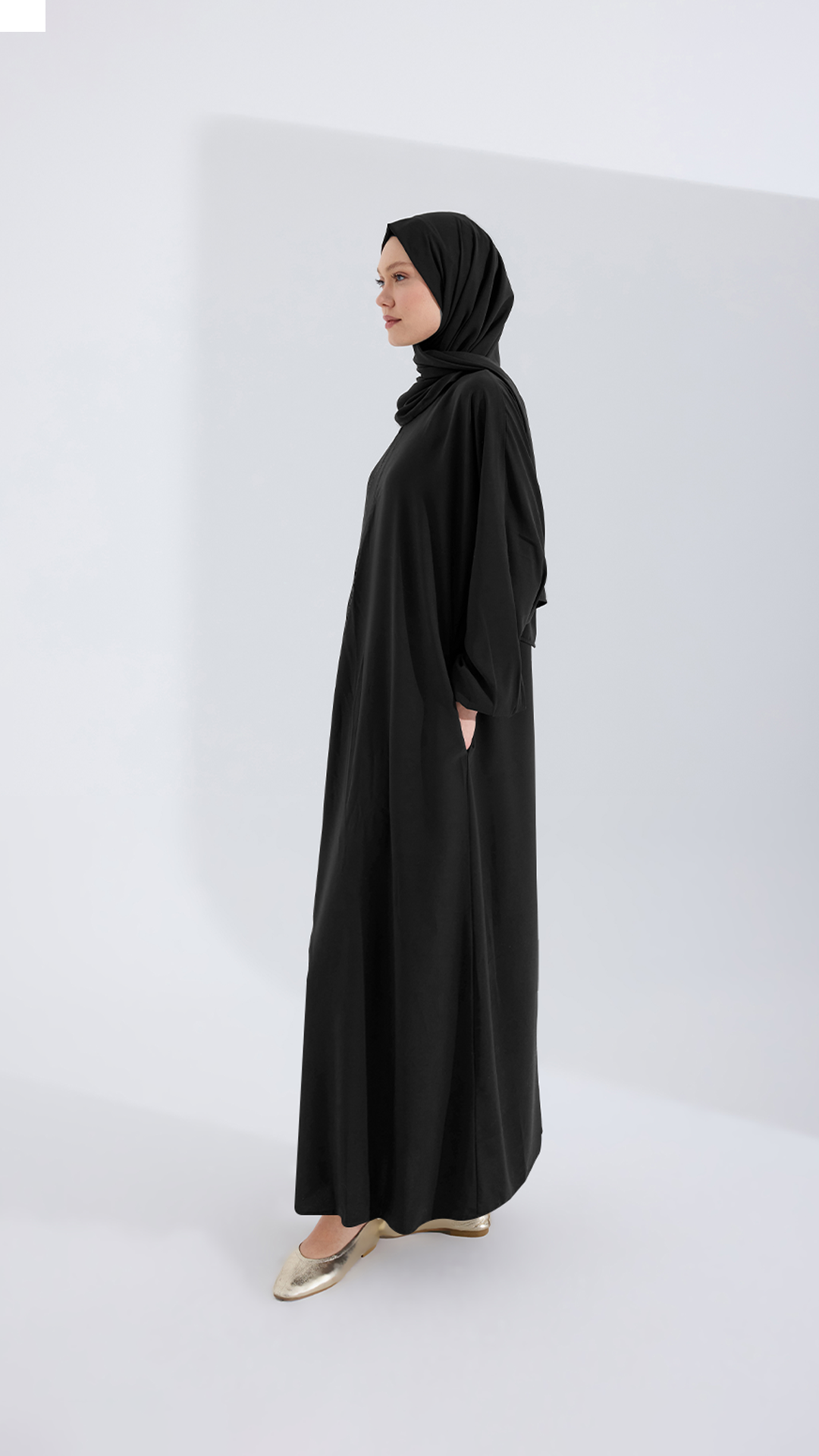 Medine ipeği sade SİYAH abaya